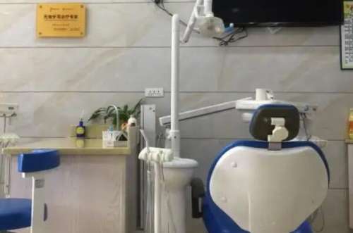 武汉江岸区种植牙医院前十！榜一有3D微创种植牙方法！达美口腔门诊上榜第四