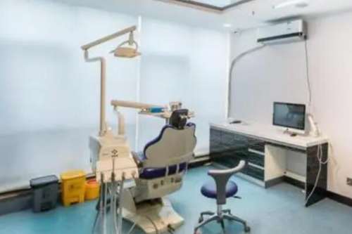 武汉市第三医院牙齿矫正多少钱？院内矫正项目适用人群广泛，目前牙性地包天正畸价格6003元起！